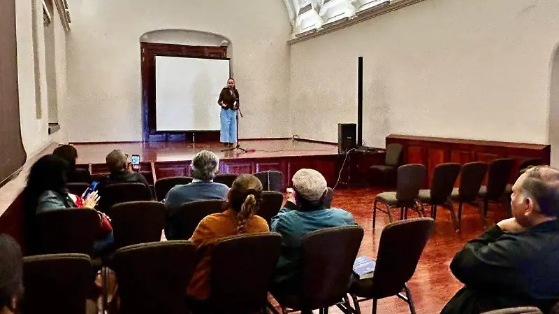  La actividad se realizó en la Sala Hermilo Novelo.